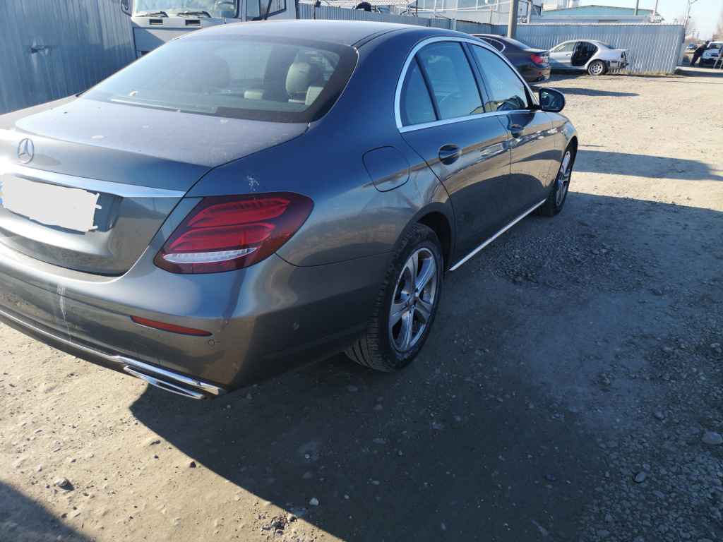 Stop dreapta mercedes e class w213