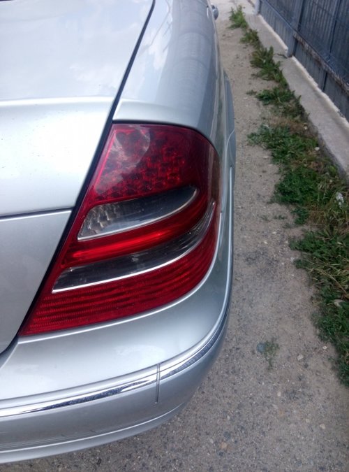 Stop dreapta mercedes e220 e270 e320 w211