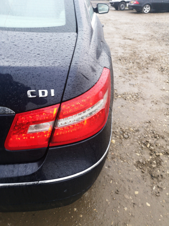 Stop dreapta mercedes e250 coupe w207