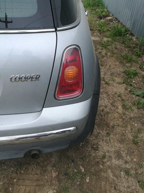 STOP DREAPTA MINI COOPER 1.6 BENZINA AN 2003