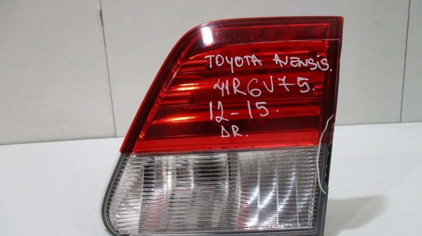 Stop dreapta pe haion Toyota Avensis Kombi an 2012-2015 cod 81580-05130
