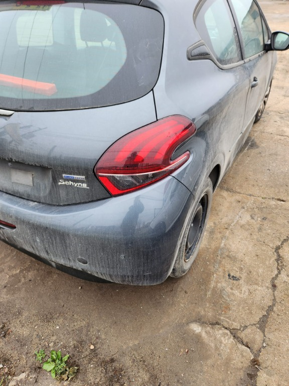 Stop Dreapta Peugeot 208 Coupe 2016 1.2 HMZ 5+1