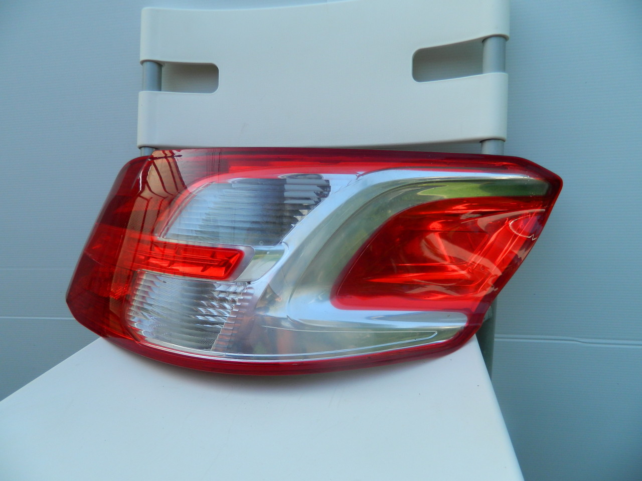 Stop dreapta Peugeot 301