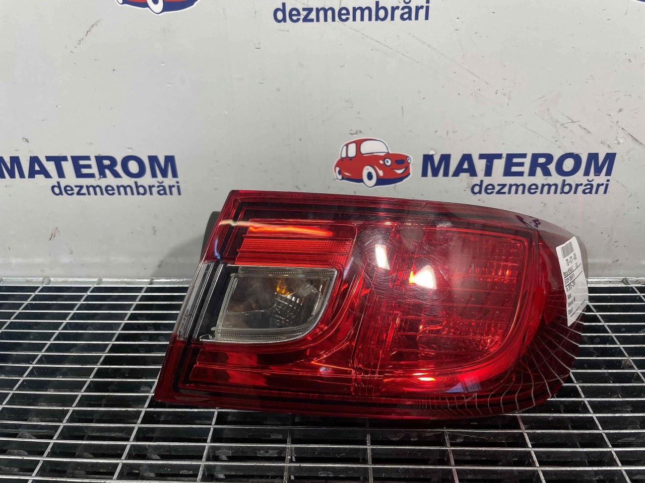 STOP DREAPTA RENAULT CLIO CLIO - - (2012 2016)