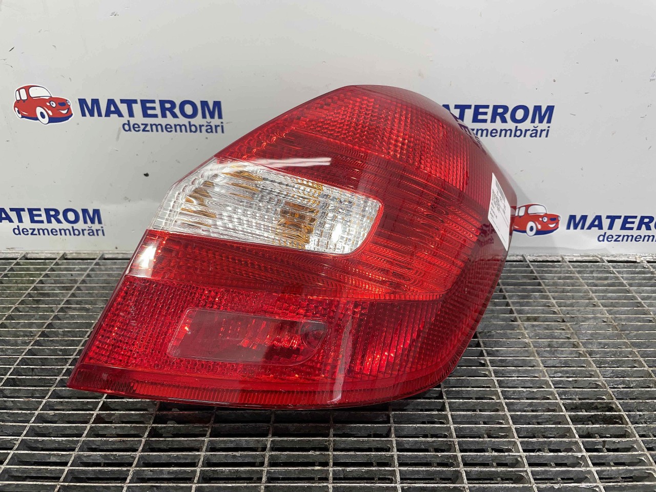 STOP DREAPTA SKODA FABIA FABIA - - (2010 2013)