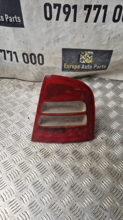 Stop dreapta Skoda Octavia 1 an fab. 2003