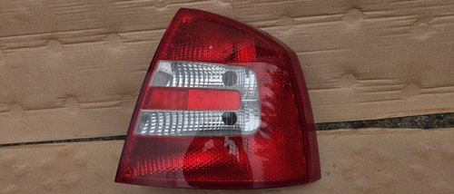 Stop dreapta Skoda Octavia 2 2005 2006 2007 2008