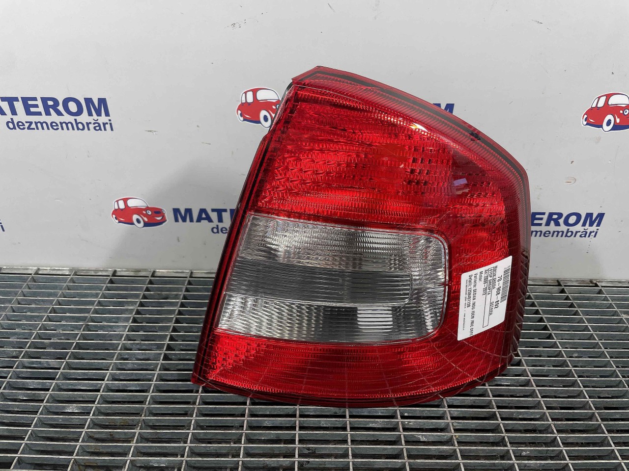 STOP DREAPTA SKODA OCTAVIA - - (2009 2012)