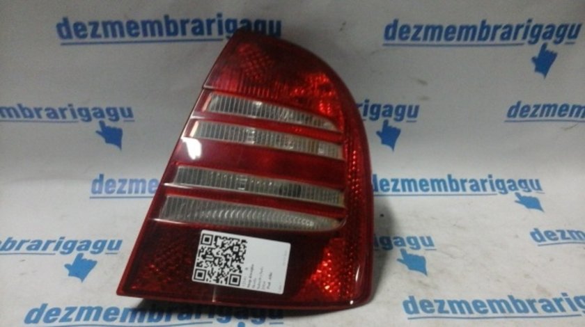 Stop dreapta Skoda Superb (3u4)