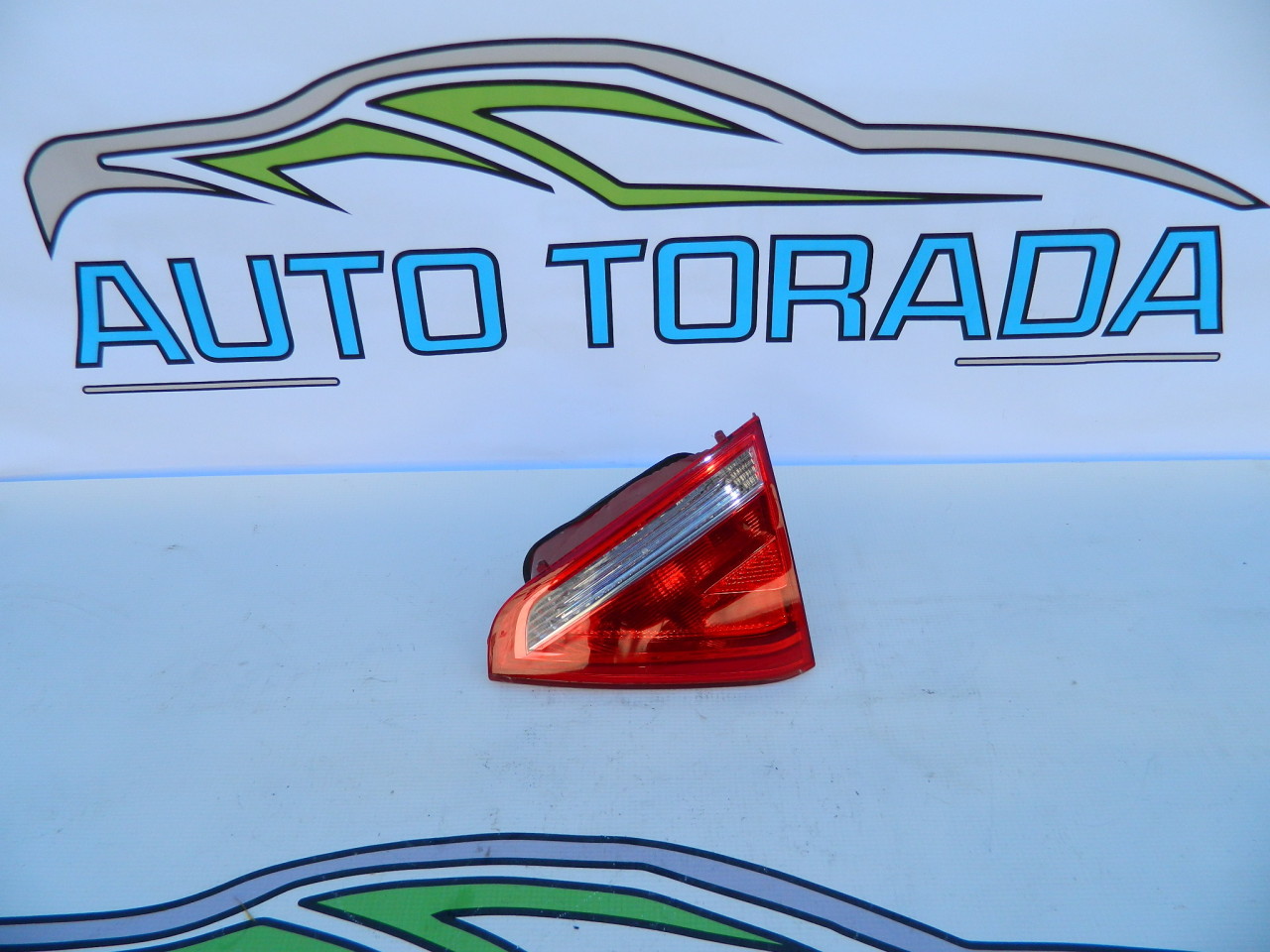 Stop dreapta spate Audi A5 Coupe model 2008-2011 cod 8T0945094