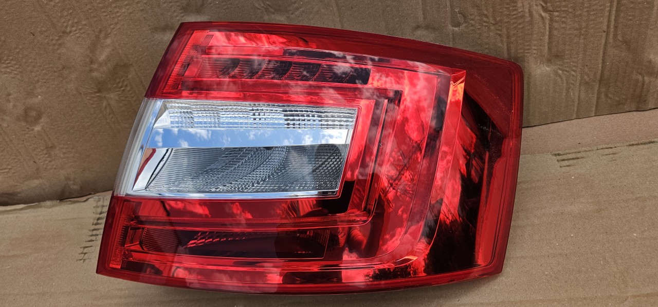 Stop dreapta spate LED Skoda Octavia 3 Facelift sedan 2017 2018 2019