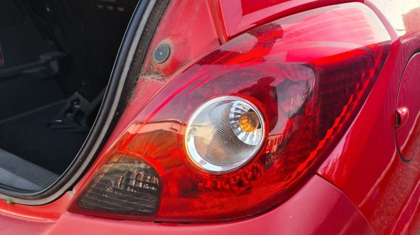 Stop dreapta spate Opel Corsa D coupe 2 usi 2006-2014