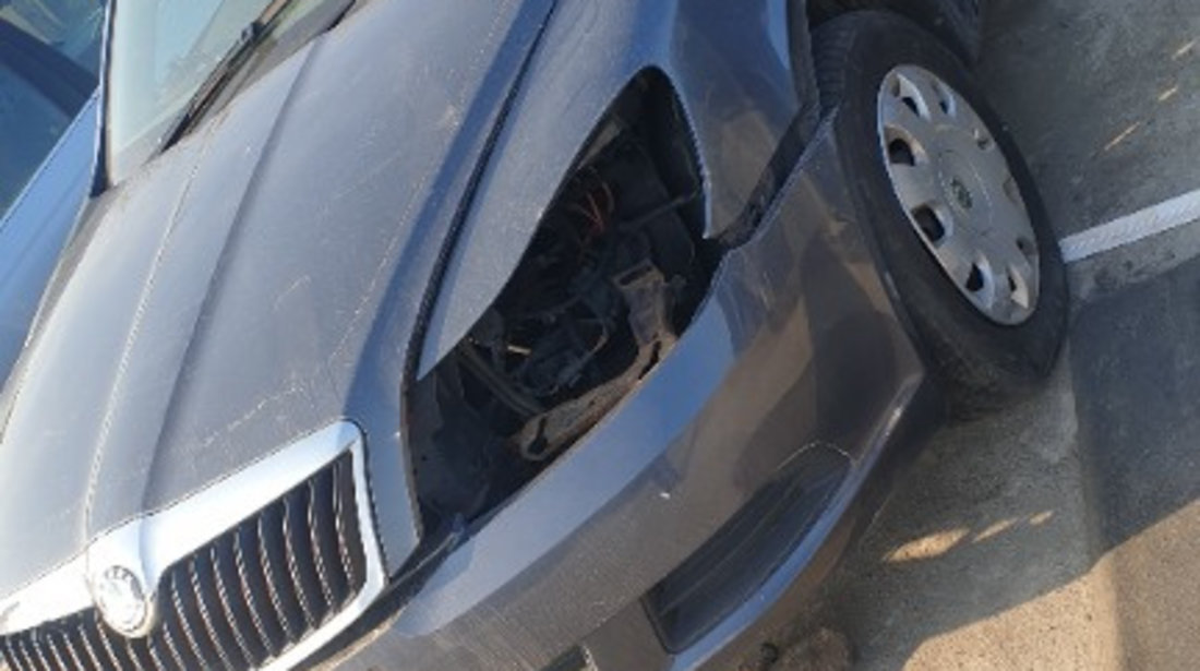 Stop dreapta spate Skoda Octavia 2 2012 Hb 1.6