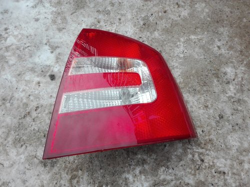 Stop Dreapta  spate Skoda Octavia 2 NonFacelift An 2005-2009,cod 1Z5945095A