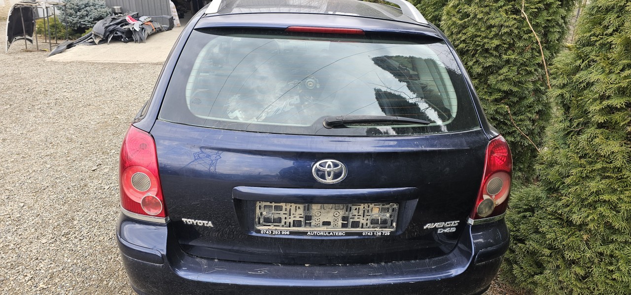 Stop dreapta Toyota Avensis T25 combi 2007 2008 2009