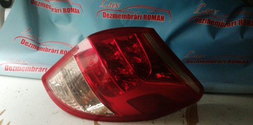 Stop dreapta toyota rav 4 motor 2.2 d-4d 177cp 2ad-ftv
