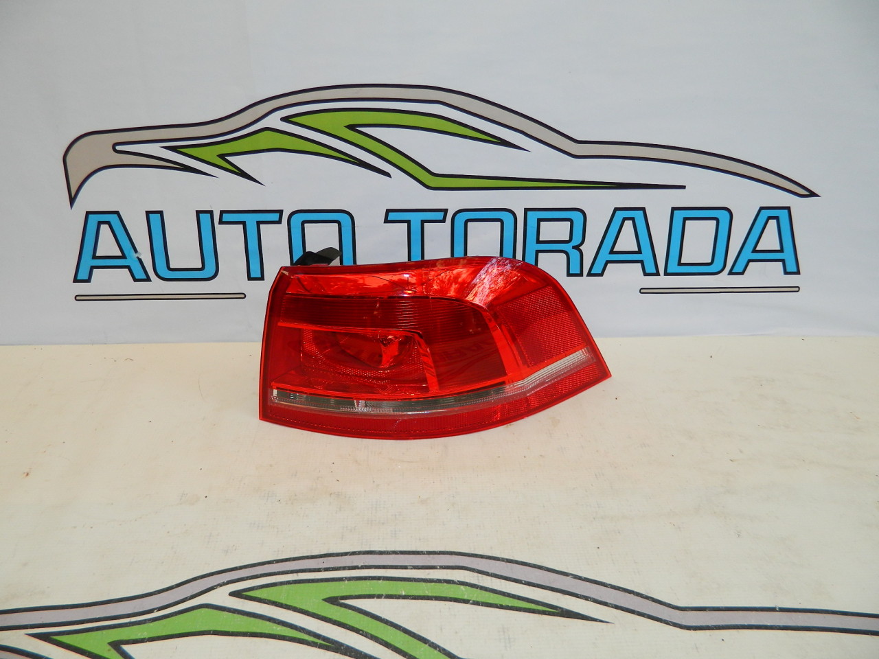 Stop dreapta VW Passat B7 Combi model 2012-2015 cod 3AF945096C