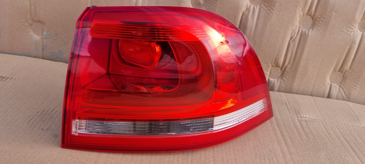Stop dreapta Vw Touareg 7P 2011 2012 2013 2014
