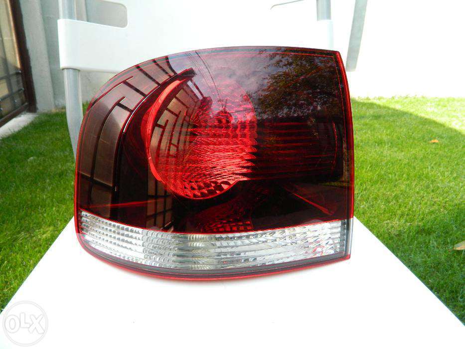 Stop dreapta VW Touareg model 2003-2005 cod 7L6945095R