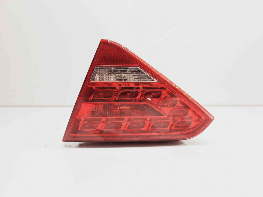 Stop haion dreapta Audi A5 Sportback (8TA) [Fabr 2009-2015] 8T0945094A