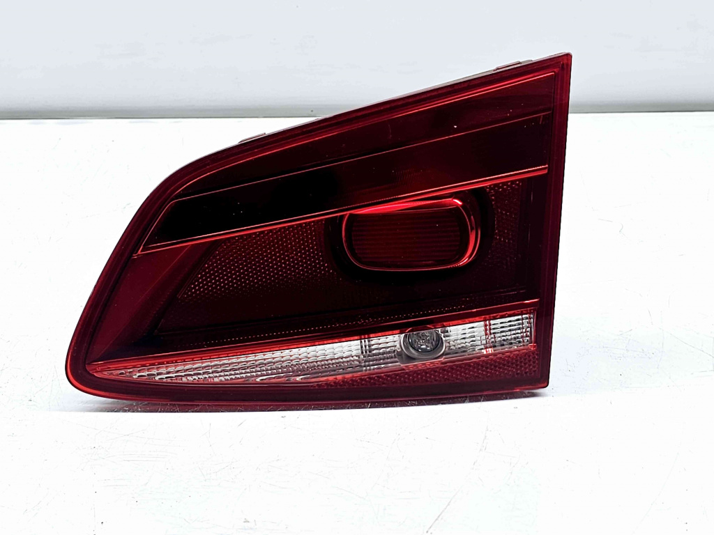 Stop haion dreapta Volkswagen Passat B7 (365) Variant [Fabr 2010-2014] 3AF945094J