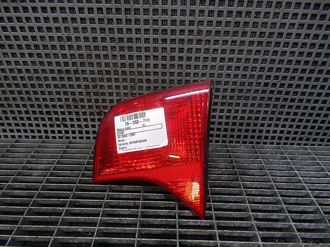 STOP INTERIOR DREAPTA AUDI A4 - - (2004 2007)