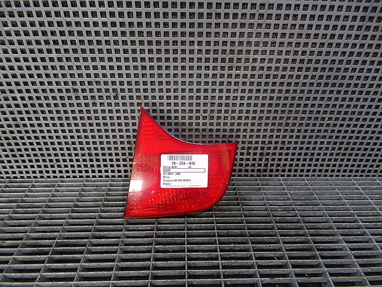 STOP INTERIOR DREAPTA AUDI A4 A4 - - (2004 2007)