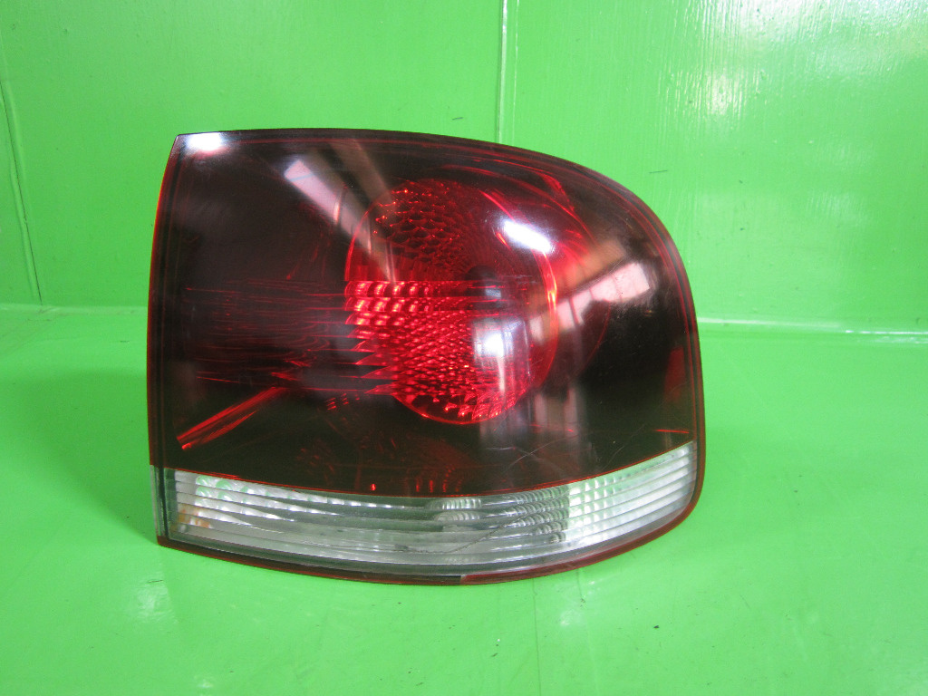 STOP / LAMPA DREAPTA CAROSERIE VW TOUAREG FAB. 2002 - 2010 ⭐⭐⭐⭐⭐