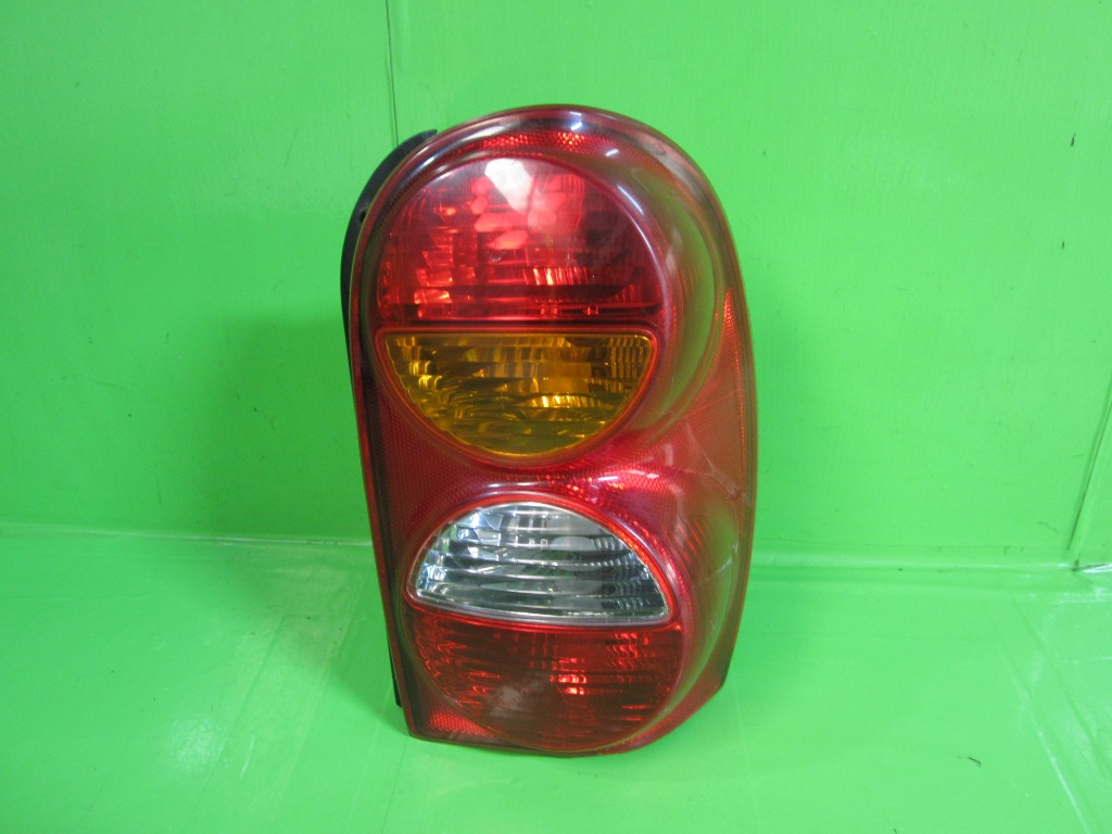 STOP / LAMPA DREAPTA JEEP CHEROKEE KJ LIBERTY 4x4 FAB. 2001 - 2008 ⭐⭐⭐⭐⭐