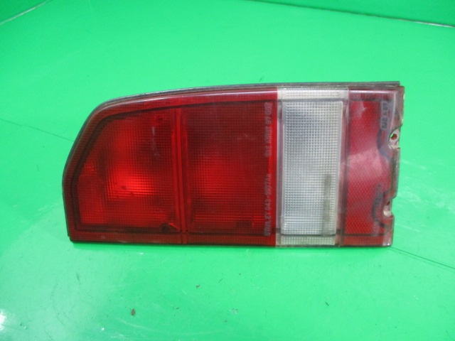 STOP / LAMPA DREAPTA SUZUKI VITARA FAB. 1988 – 2002 ⭐⭐⭐⭐⭐
