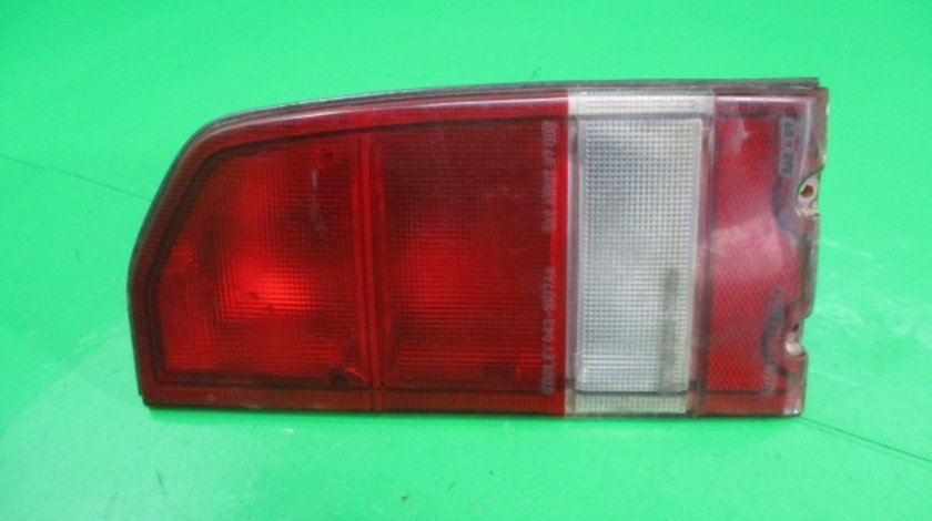 STOP / LAMPA DREAPTA SUZUKI VITARA FAB. 1988 – 2002 ⭐⭐⭐⭐⭐