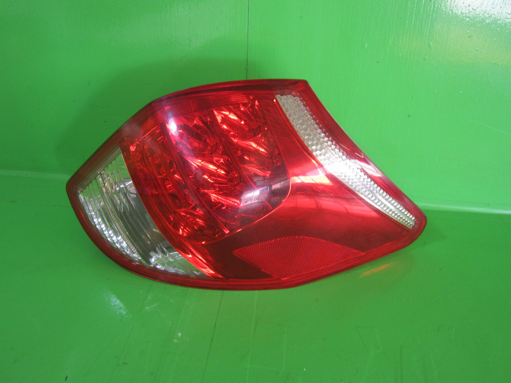 STOP / LAMPA DREAPTA TOYOTA RAV 4 4x4 FAB. 2005 - 2010 ⭐⭐⭐⭐⭐