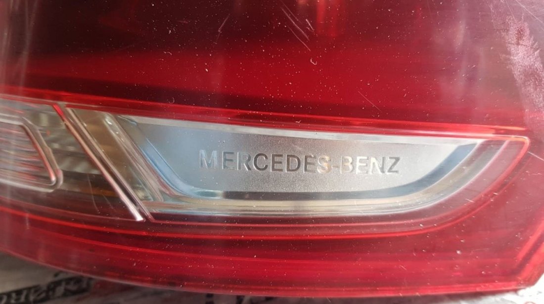 Stop / Lampa led dreapta original Mercedes-Benz GLK x204 Facelift cod piesa : A2049060257