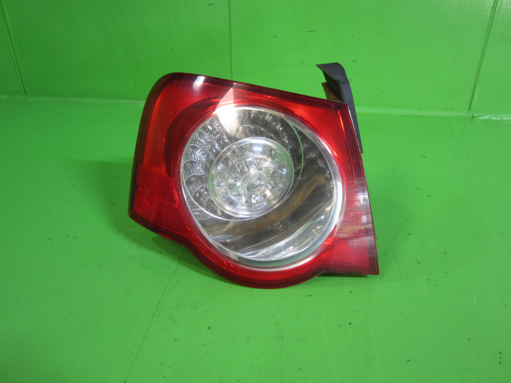 STOP / LAMPA STANGA CAROSERIE VW PASSAT B6 FAB. 2005 - 2010 ⭐⭐⭐⭐⭐