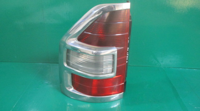 STOP / LAMPA STANGA MITSUBISHI PAJERO SHOGUN III FAB. 1999 – 2007 ⭐⭐⭐⭐⭐