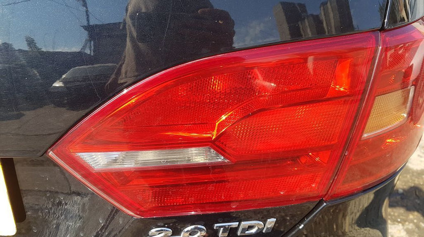 Stop Lampa Tripla Capota Portbagaj Dreapta VW Jetta 2011 - 2015