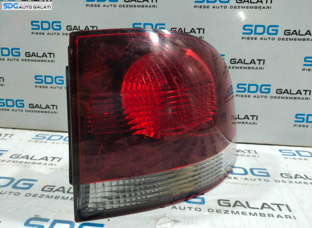 Stop Lampa Tripla Dreapta de pe Aripa Caroserie Volkswagen Touareg 7L FL Facelift 2007 - 2010 Cod 7L6945258 [L4930]