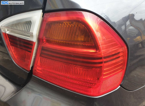 Stop Lampa Tripla Dreapta de pe Aripa Caroserie BMW Seria 3 E90 2004 - 2008 [C3460]