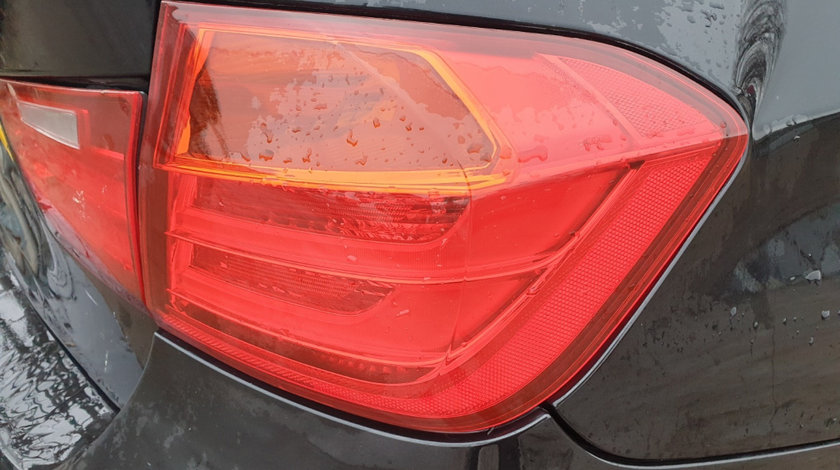 Stop Lampa Tripla Dreapta de pe Aripa Caroserie BMW Seria 3 F30 Nonfacelift 2011 - 2019