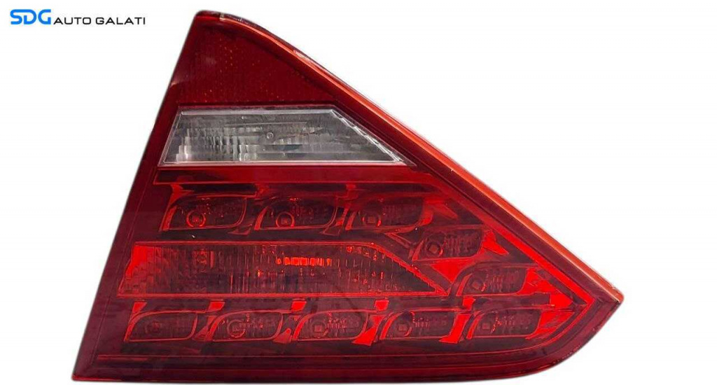 Stop Lampa Tripla Dreapta de pe Haion Haion Portbagaj Audi A5 8T Sportback 2008 - 2011 Cod 8T0945094A [L7335]