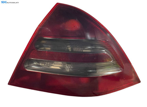 Stop Lampa Tripla Dreapta Mercedes Clasa C Class W203 2001 - 2004 [LR0235]