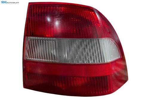Stop Lampa Tripla Dreapta Opel Vectra B 1995 - 2002 Cod 90568049 [LR0278]
