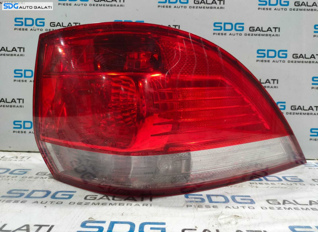 Stop Lampa Tripla Dreapta Volkswagen Golf 5 Break Combi 2004 - 2008 Cod 1K9945096D 1K9945112A [L4968]