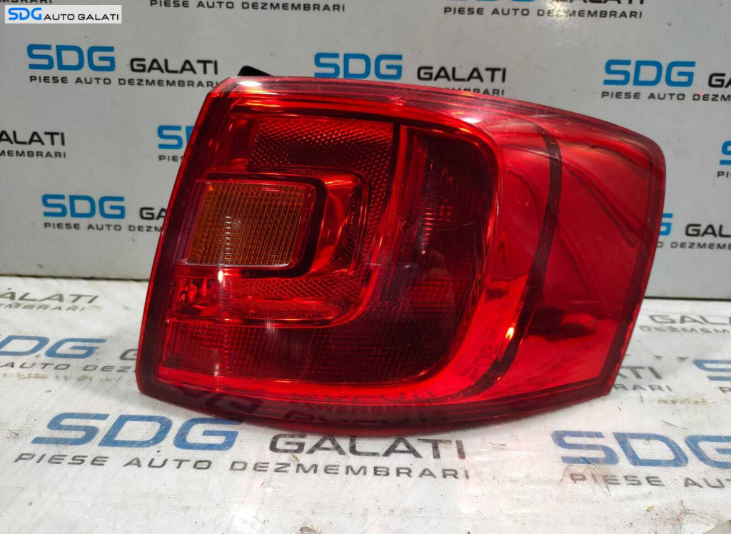Stop Lampa Tripla Dreapta Volkswagen Jetta 4 MK4 2012 - 2015 [L5004]