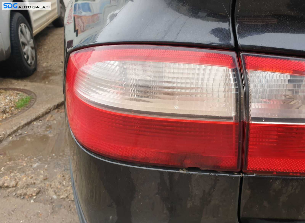 Stop Lampa Tripla Stanga Aripa Caroserie cu DEFECT Renault Laguna 2 Hatchback Berlina 2001 - 2007 [1238]