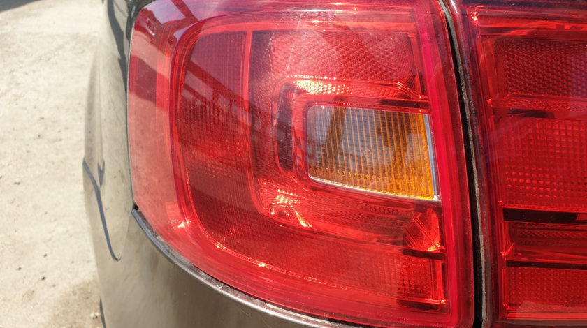 Stop Lampa Tripla Stanga Aripa Caroserie Volkswagen Jetta 4 2011 - 2018