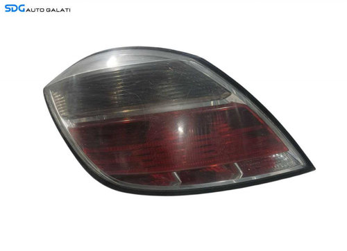 Stop Lampa Tripla Stanga de pe Aripa Caroserie Opel Opel Astra H 2004 - 2010 Cod 13222324 [L6706]