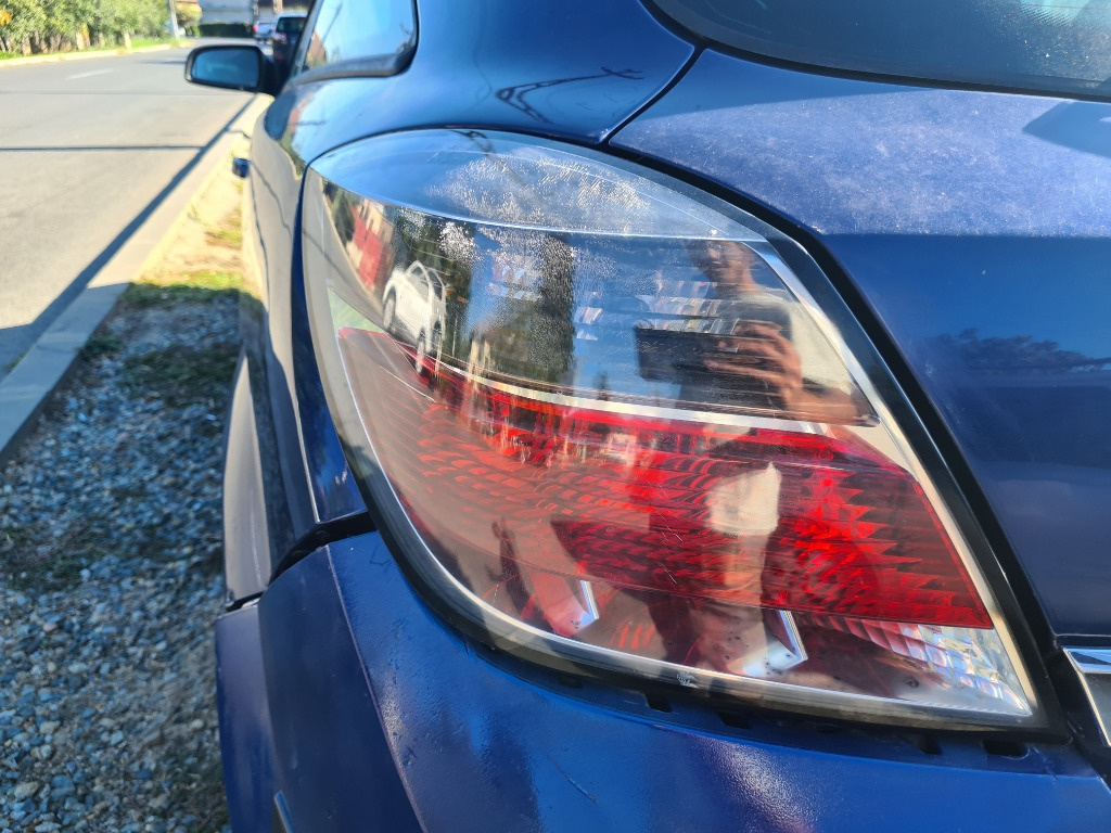 Stop lampa tripla stanga dreapta Opel Astra H GTC