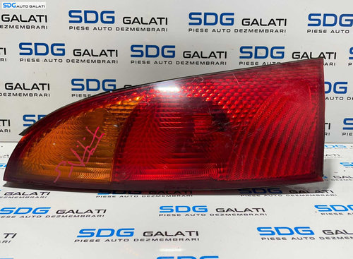 Stop Lampa Tripla Stanga Ford Focus 1 Hatchback Scurt Ford Focus 1 1998 - 2004 [L2378]