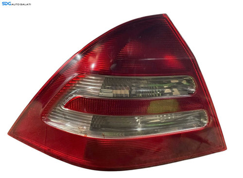 Stop Lampa Tripla Stanga Mercedes Clasa C Class W203 2001 - 2004 [LR0236]